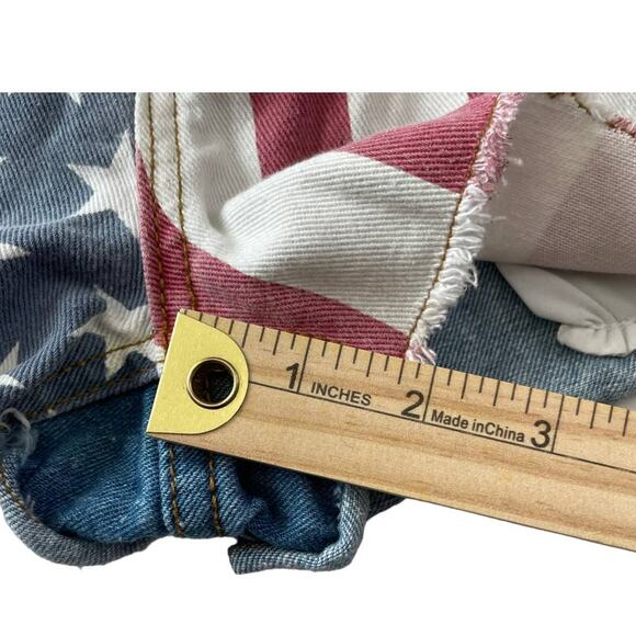 Forever 21 Womens Size 27 Blue Distressed Hemline America Flag Jean Shorts USA - Picture 7 of 7